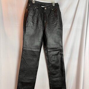 Women's Black leather Newport News Jean Style pants Size 4